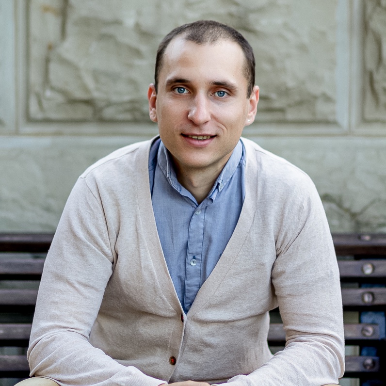 Константин Мишарин